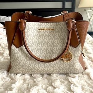 Authentic Michael Kors purse